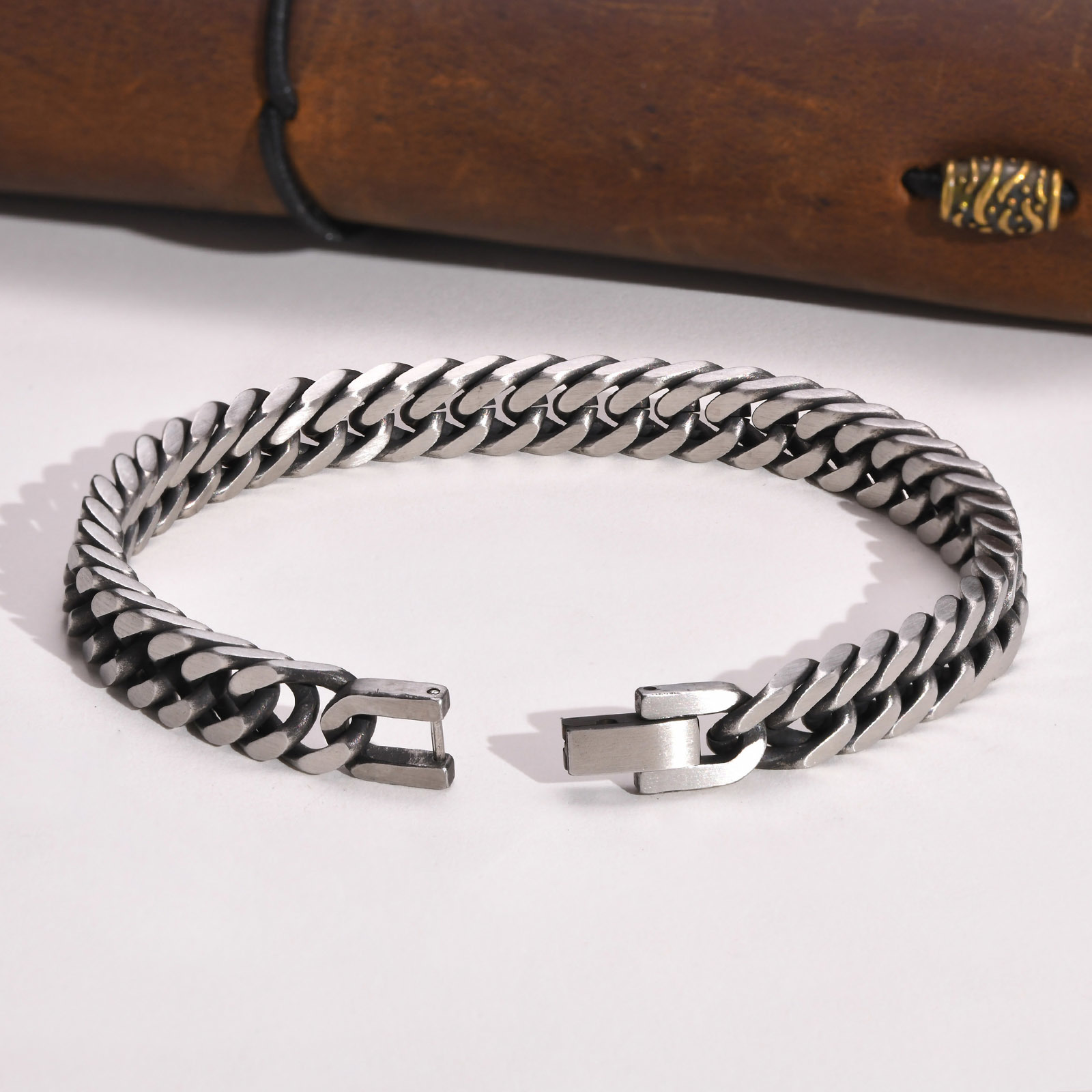 Vnox Chun Retro Cuba Dây Chuyề - đánh giá và giá Ceramic Link Bracelet