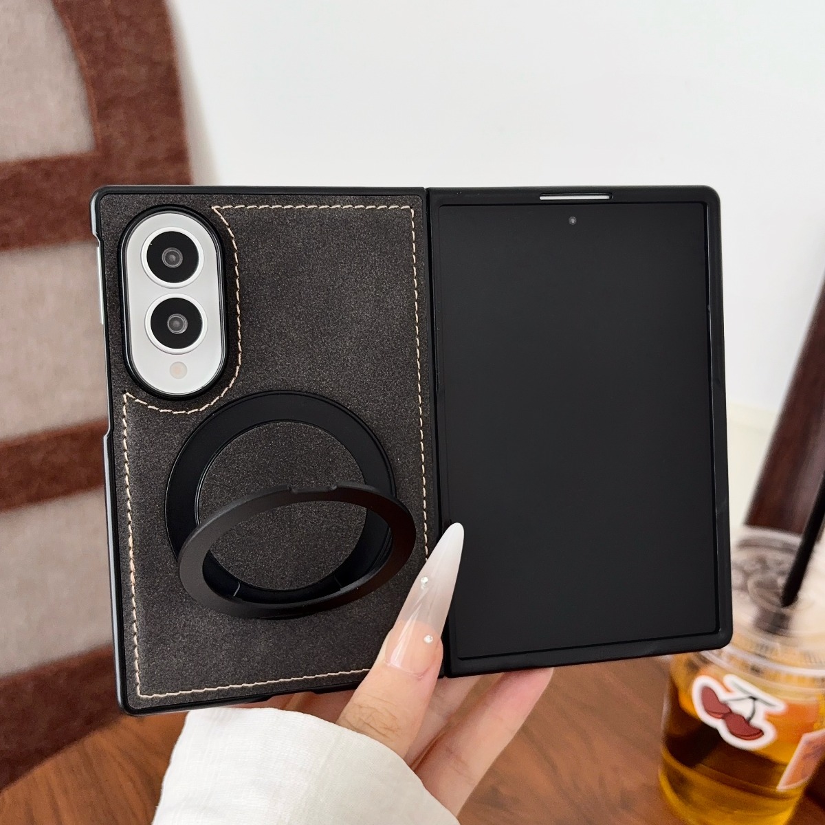 Luxury Sheepskin Leather Phone - đánh giá và giá Magnetic Charging Stand