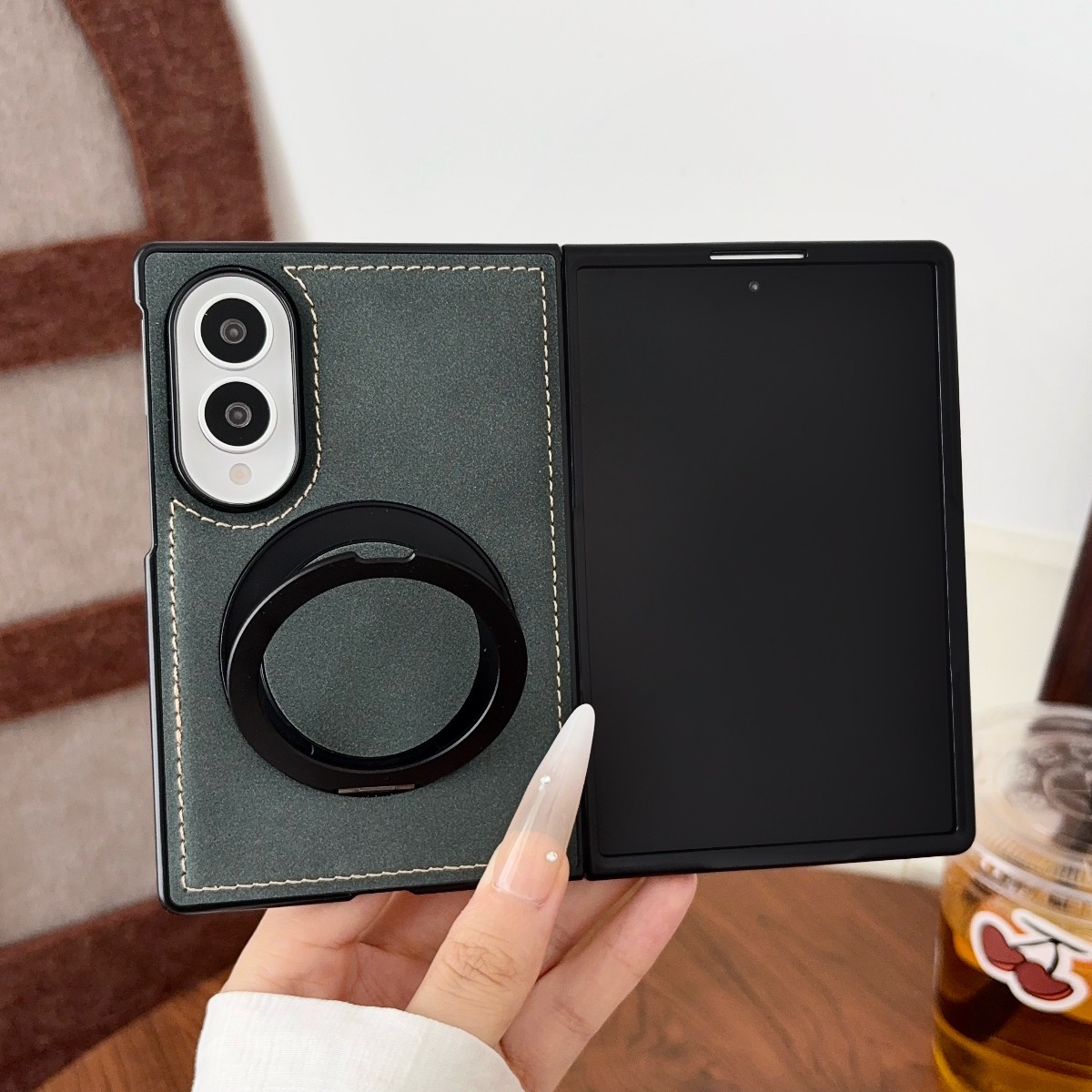 Luxury Sheepskin Leather Phone - đánh giá và giá Magnetic Charging Stand